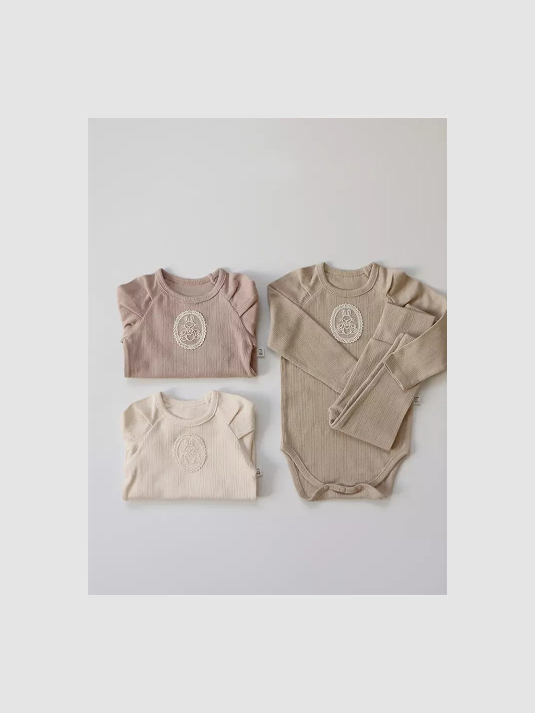 General Neutral baby bunny bodysuit set │ Pale Pink