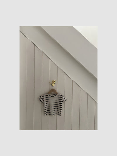 Remi Tee | Stripe on navy blue