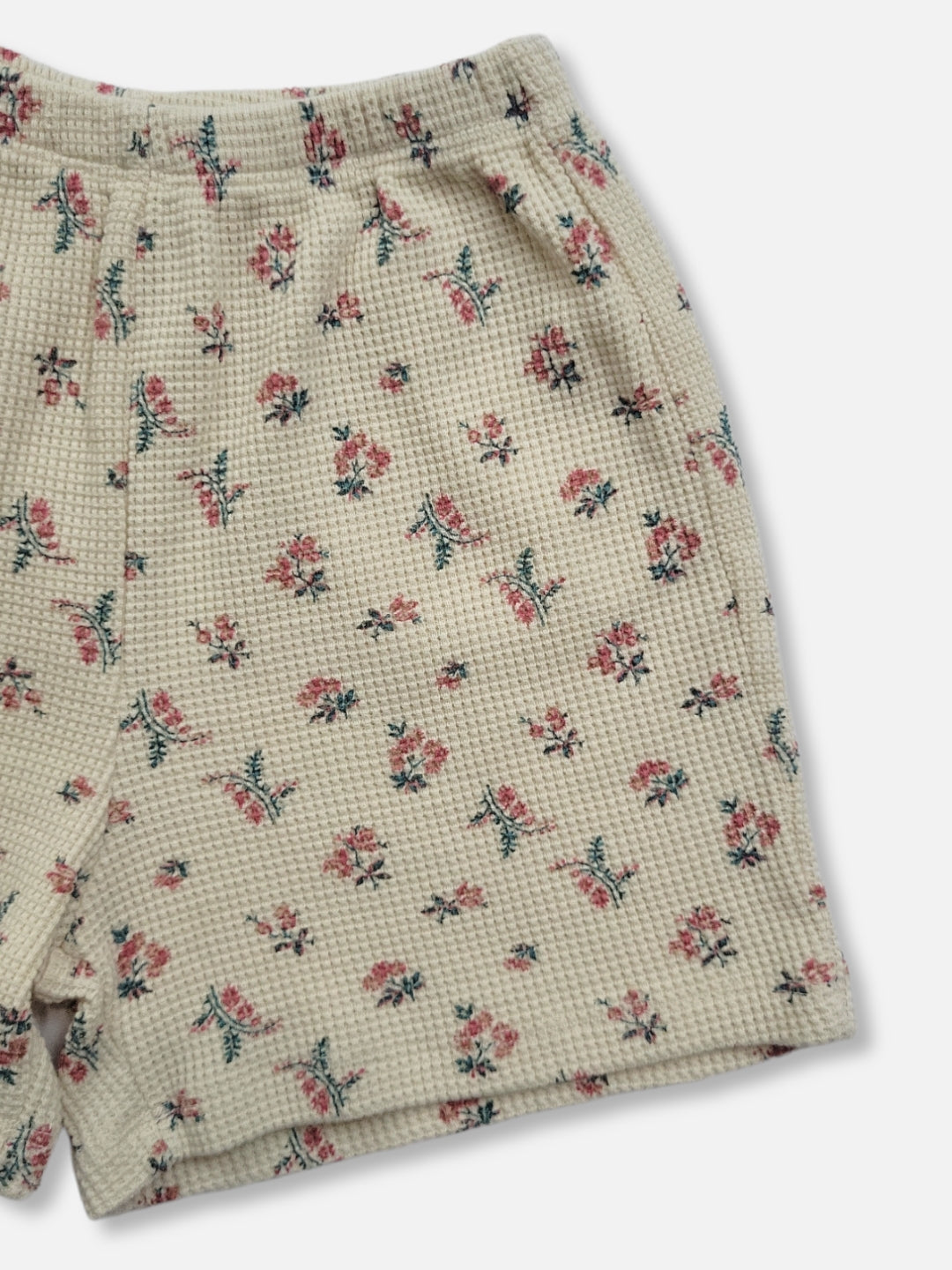 Fleur Waffle Shorts | Flower on beige
