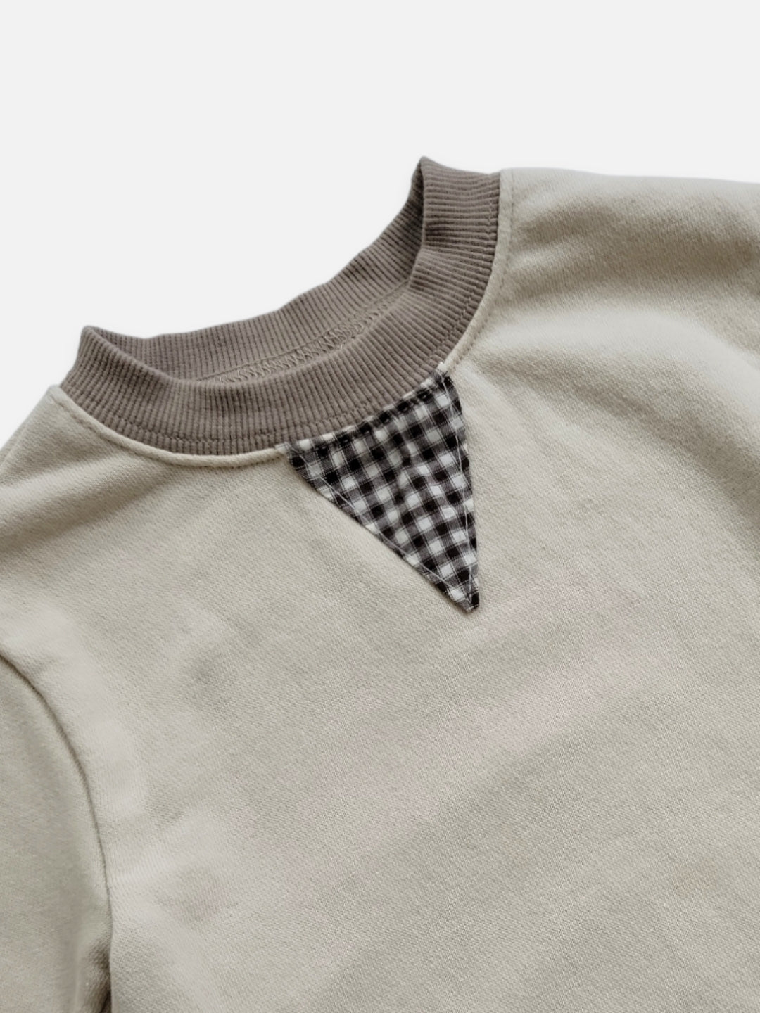 Gingham patch onesie | Oatmeal